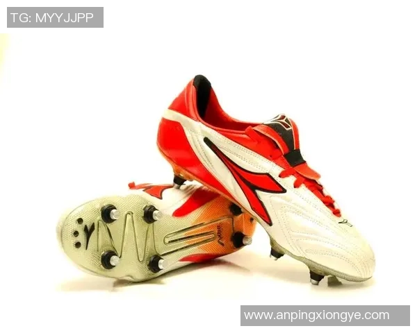 经典回顾：球星穿过的那些传奇老款足球鞋引发的时尚潮流